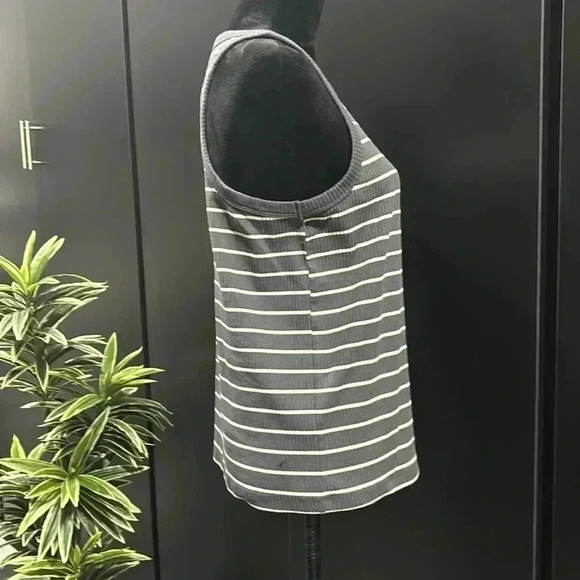 Gap Rib Knit Round neck,tank top/shell, stripe, stretch,gray and ivory - Picture 5 of 9